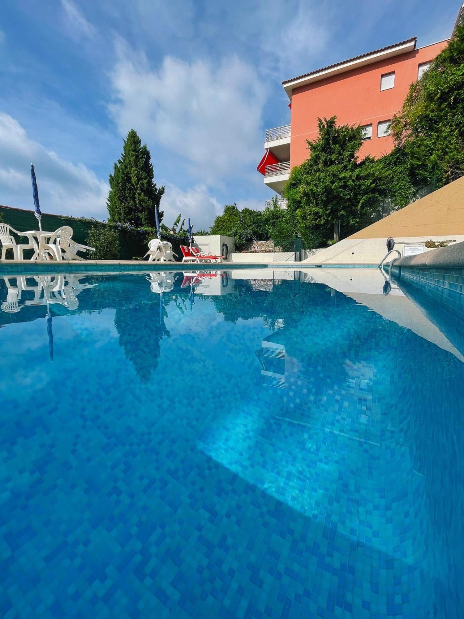 Mansfield Vue Carte Postale Terrasse Piscine Calme Port A 200M A Pied Lägenhet Menton Exteriör bild
